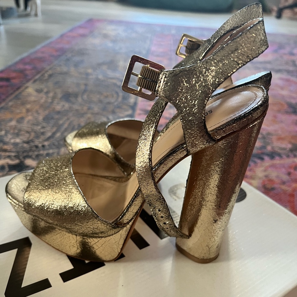 Schutz Jane platina gold platform heels 8.5
